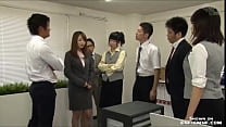 donne giapponesi umiliate in ufficio