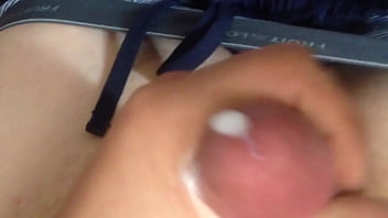 Pov jerkoff watching XVIDEOS !!!